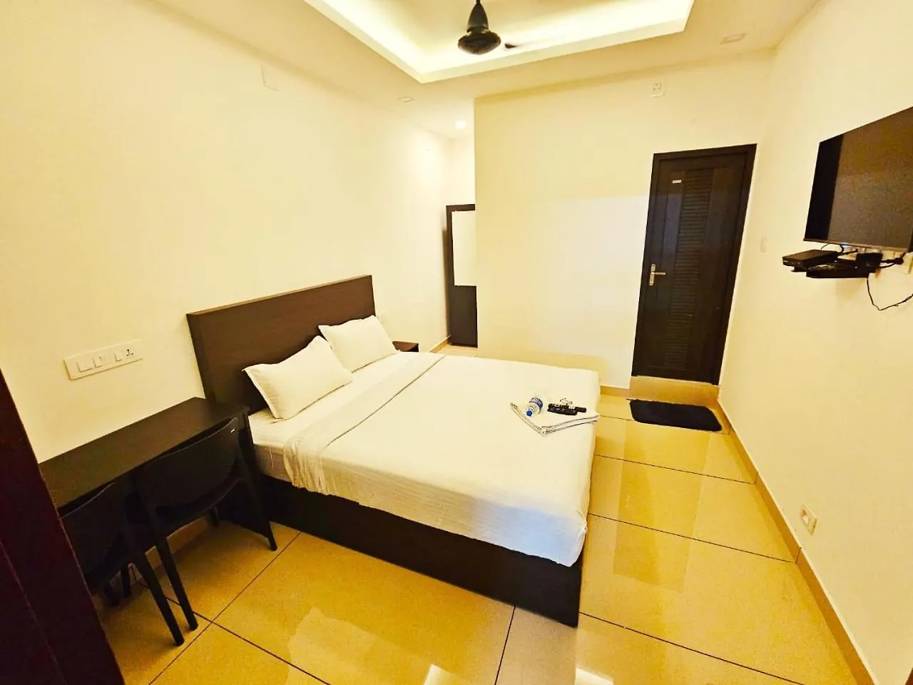 Apsara Residency Hotel Perintalmanna