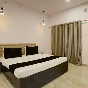 Virat Palace , Varanasi India