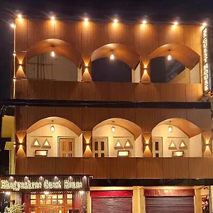 Bhagyashree 2 Km To Vishwanath Temple, Ganga Ghat Parking Available 3*, Varanasi India