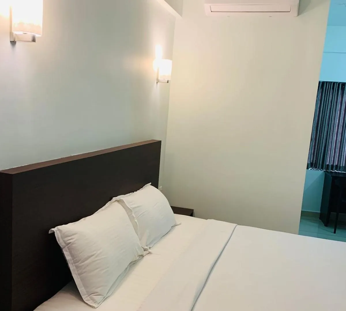 Hotel Apsara Residency Perintalmanna